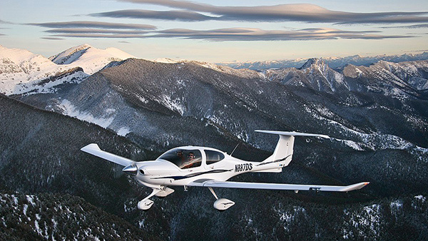 钻石 DA40 XLT