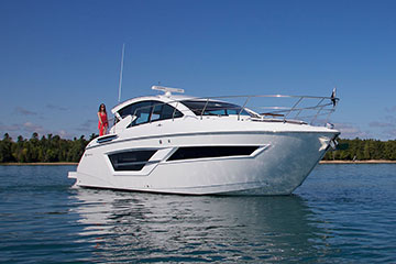美国Cruisers运动游艇 46 Cantius