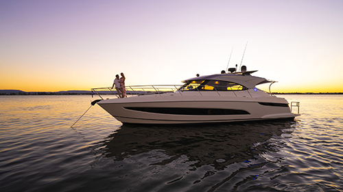 澳大利亚Riviera运动游艇 4800 Sport Yacht Series II Platinum Edition