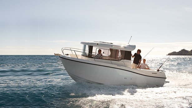 美国Quicksilver运动快艇 675 Pilothouse