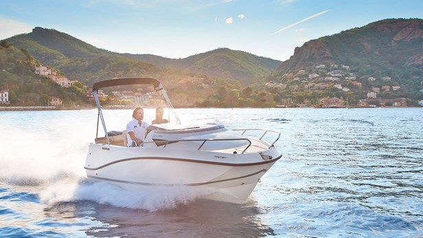 美国Quicksilver舱房快艇 Activ 505 Cabin