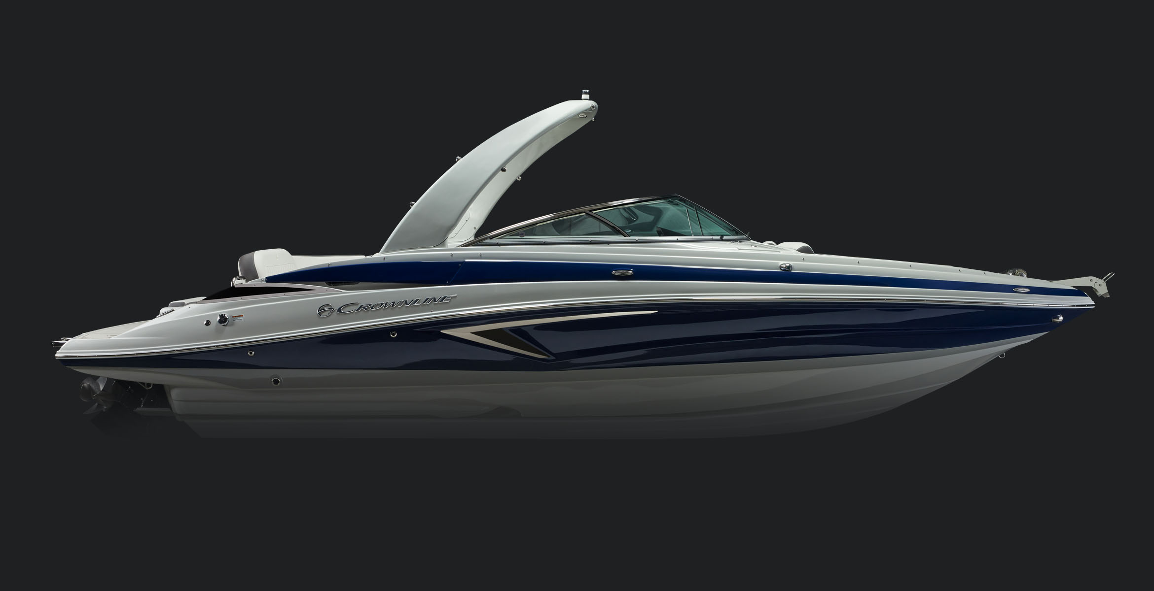 美国Crownline阳光甲板快艇 CROWNLINE E275